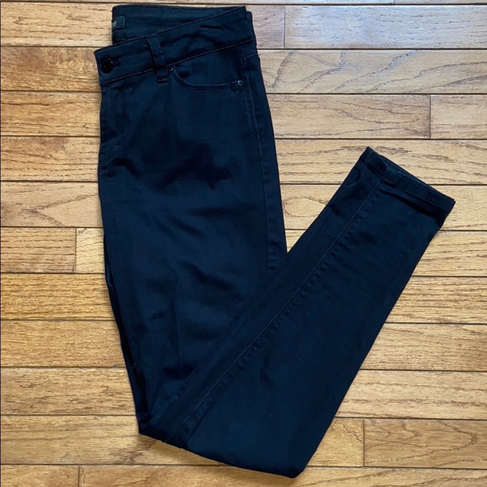 Black skinny jeans